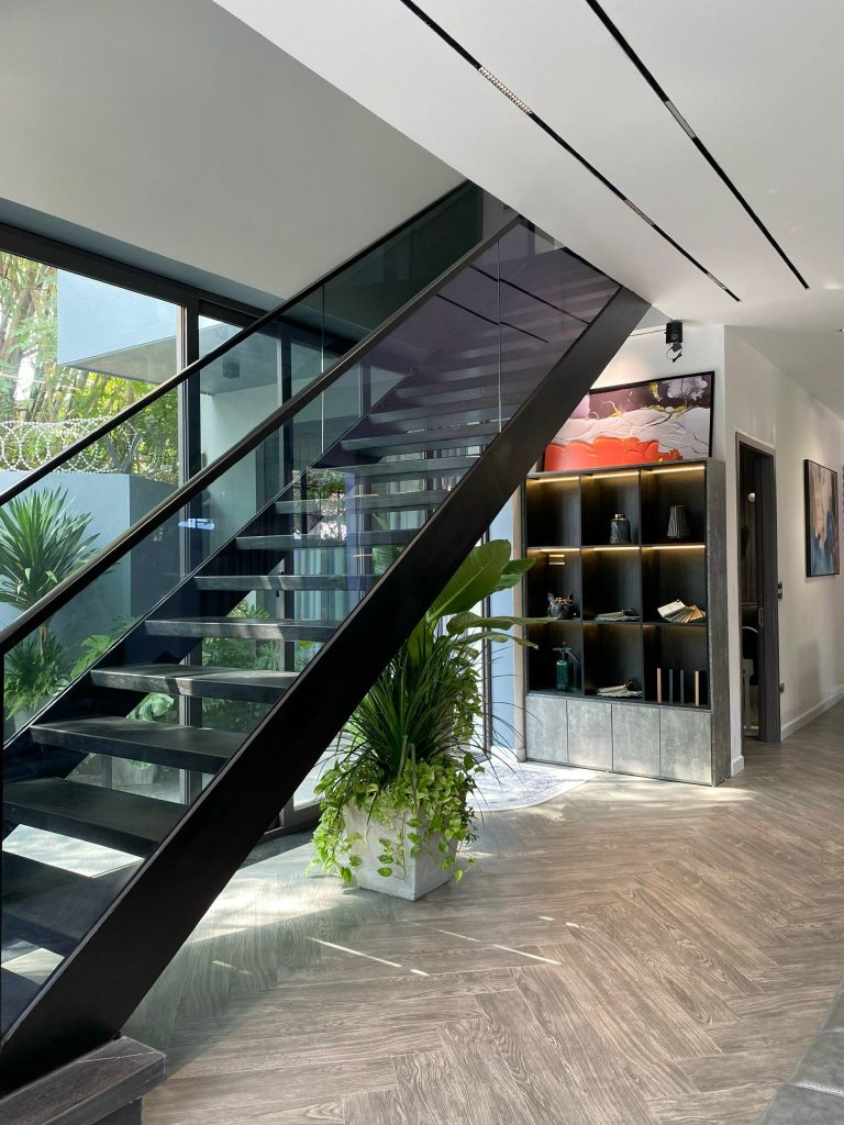 Modern Tropical