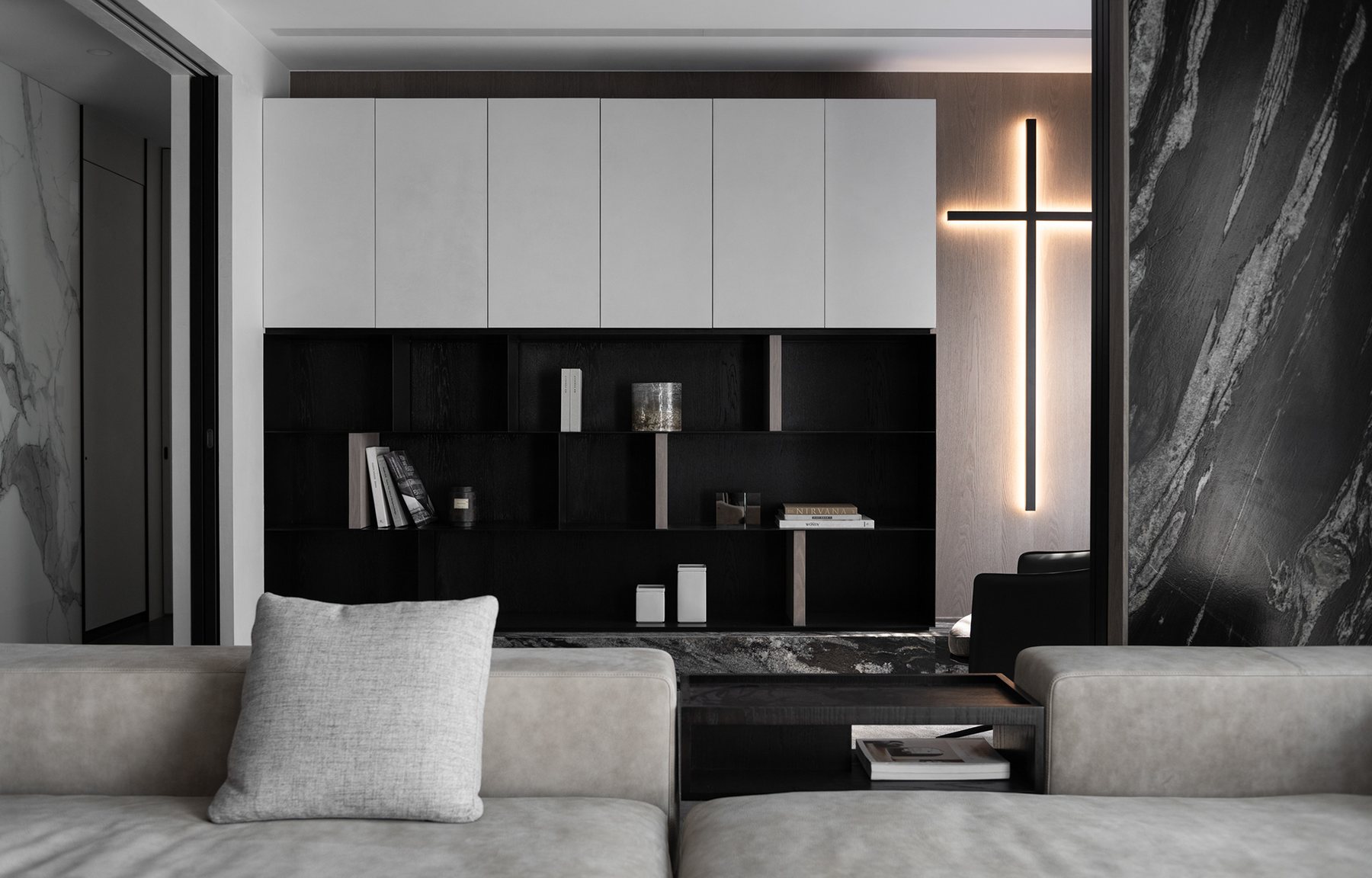 Obsidian Residence – Modern Dark Luxury – 15
