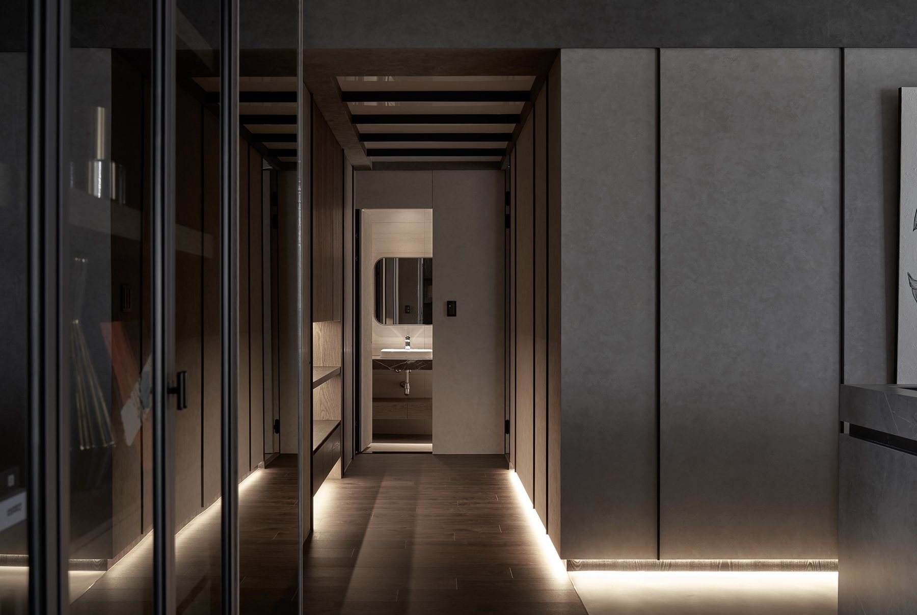 Graphite Suite – Monochrome Contemporary – 03