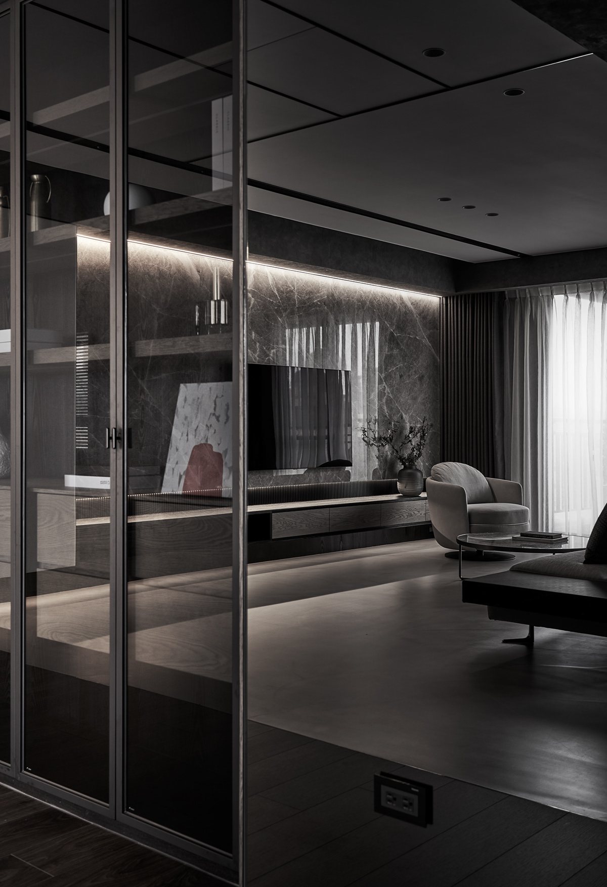 Graphite Suite – Monochrome Contemporary – 18