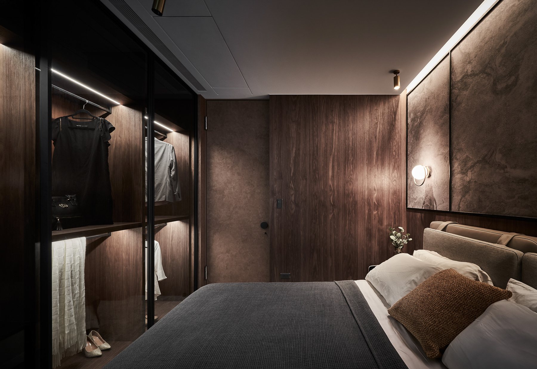 Terra Residence – Warm Contemporary – 18