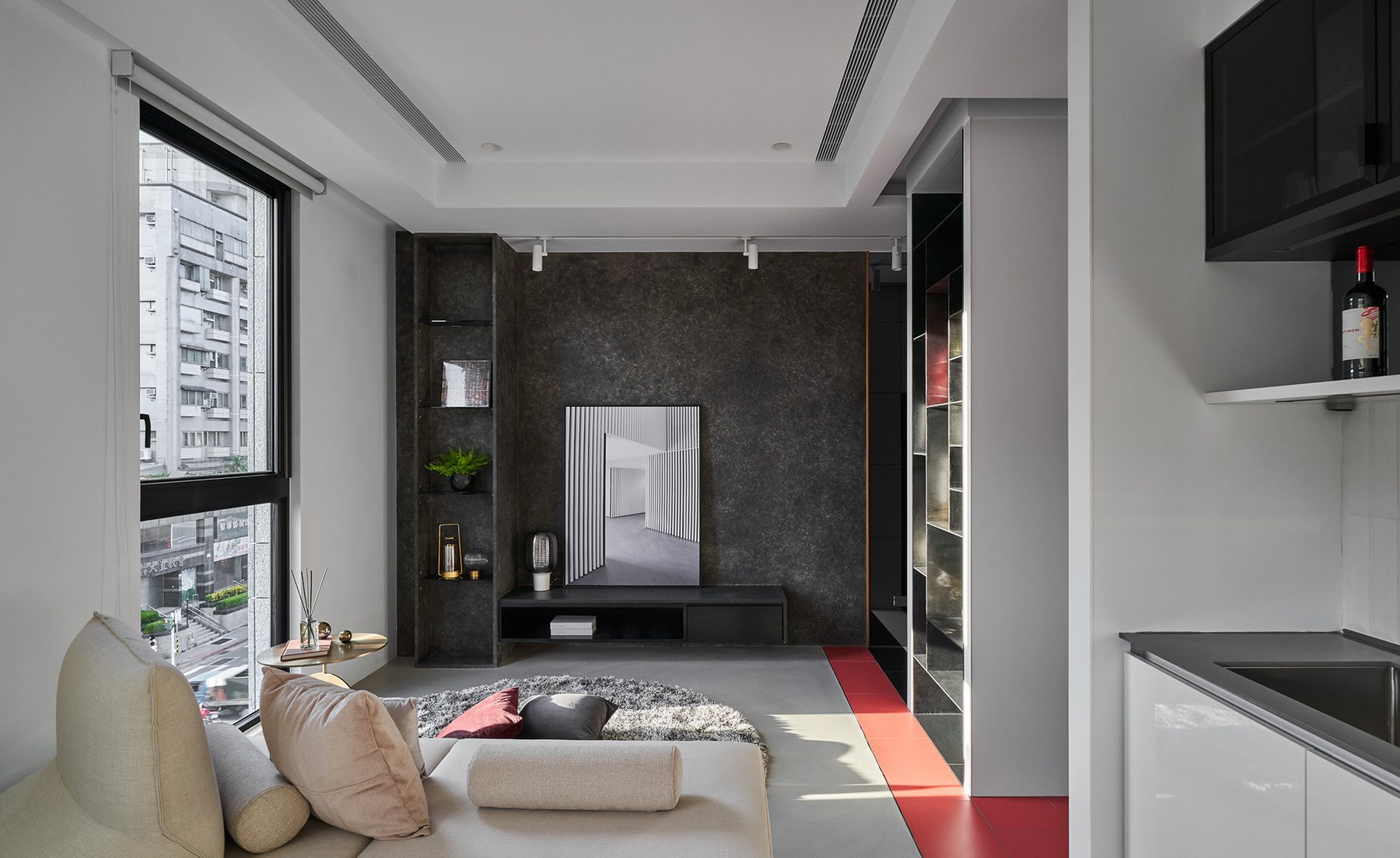 Crimson Line Apartment – Contemporary Art – 09
