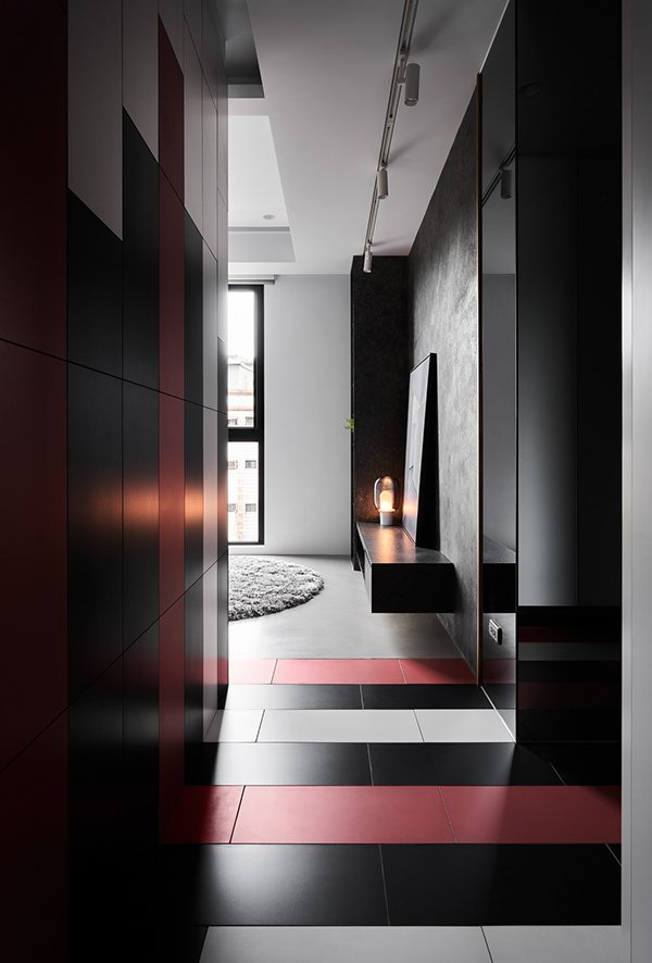 Crimson Line Apartment – Contemporary Art – 13