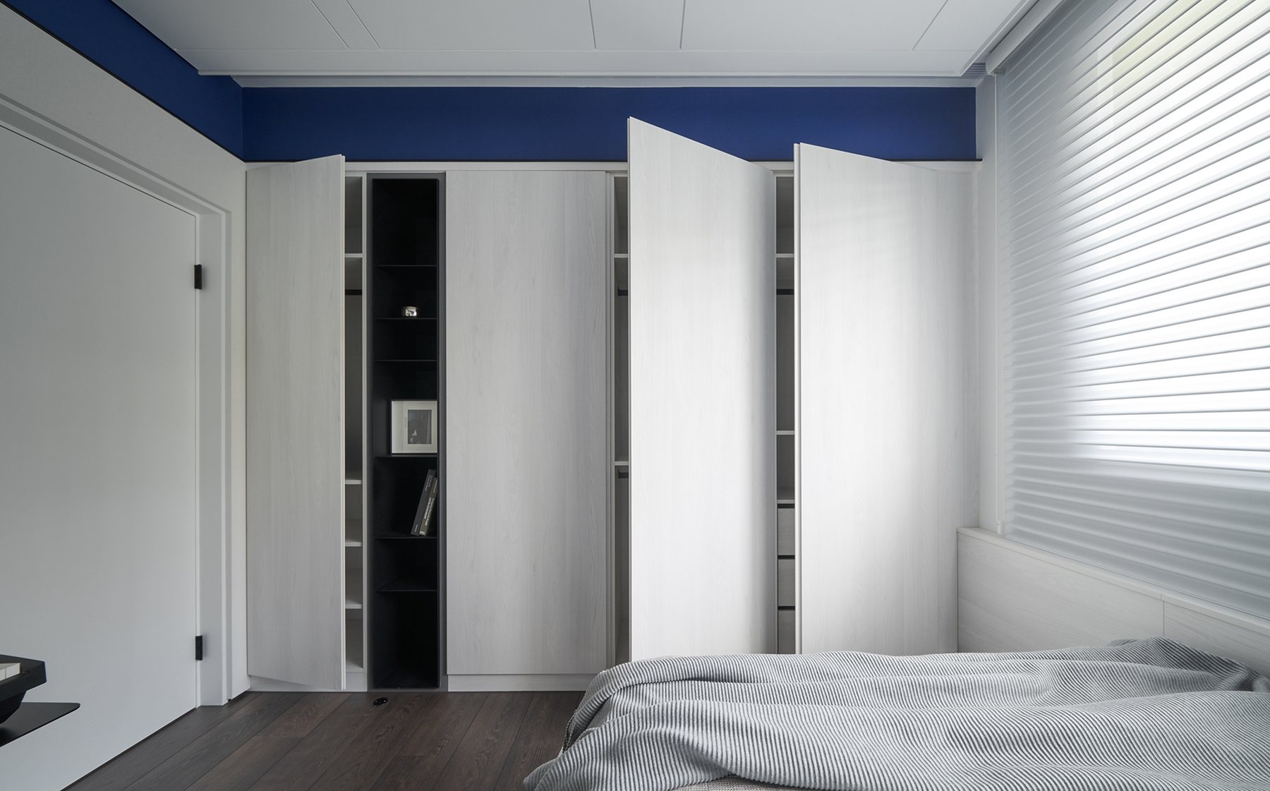 Ivory Light Residence – Soft Minimal – 07