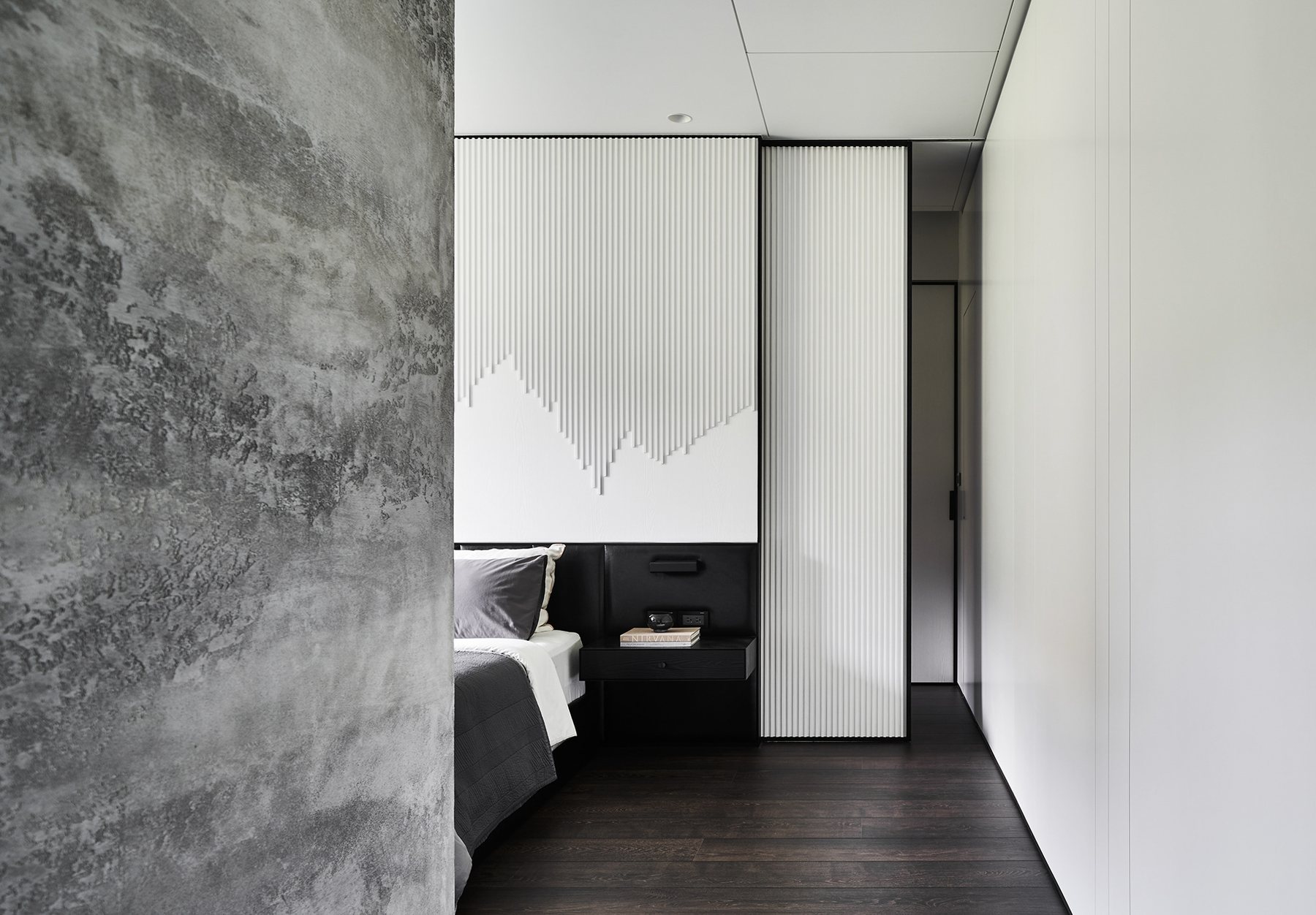 Ivory Light Residence – Soft Minimal – 12