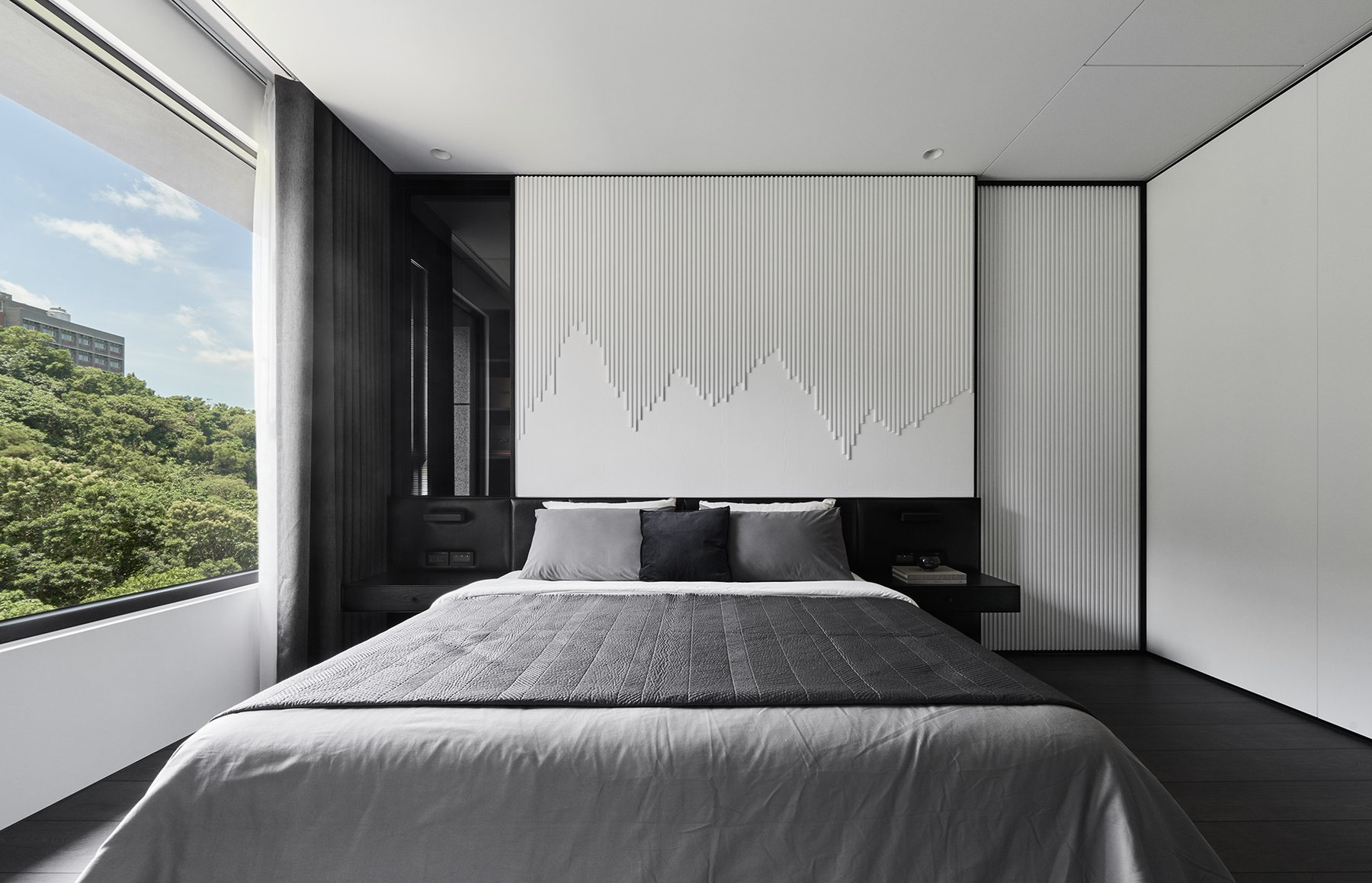 Ivory Light Residence – Soft Minimal – 25
