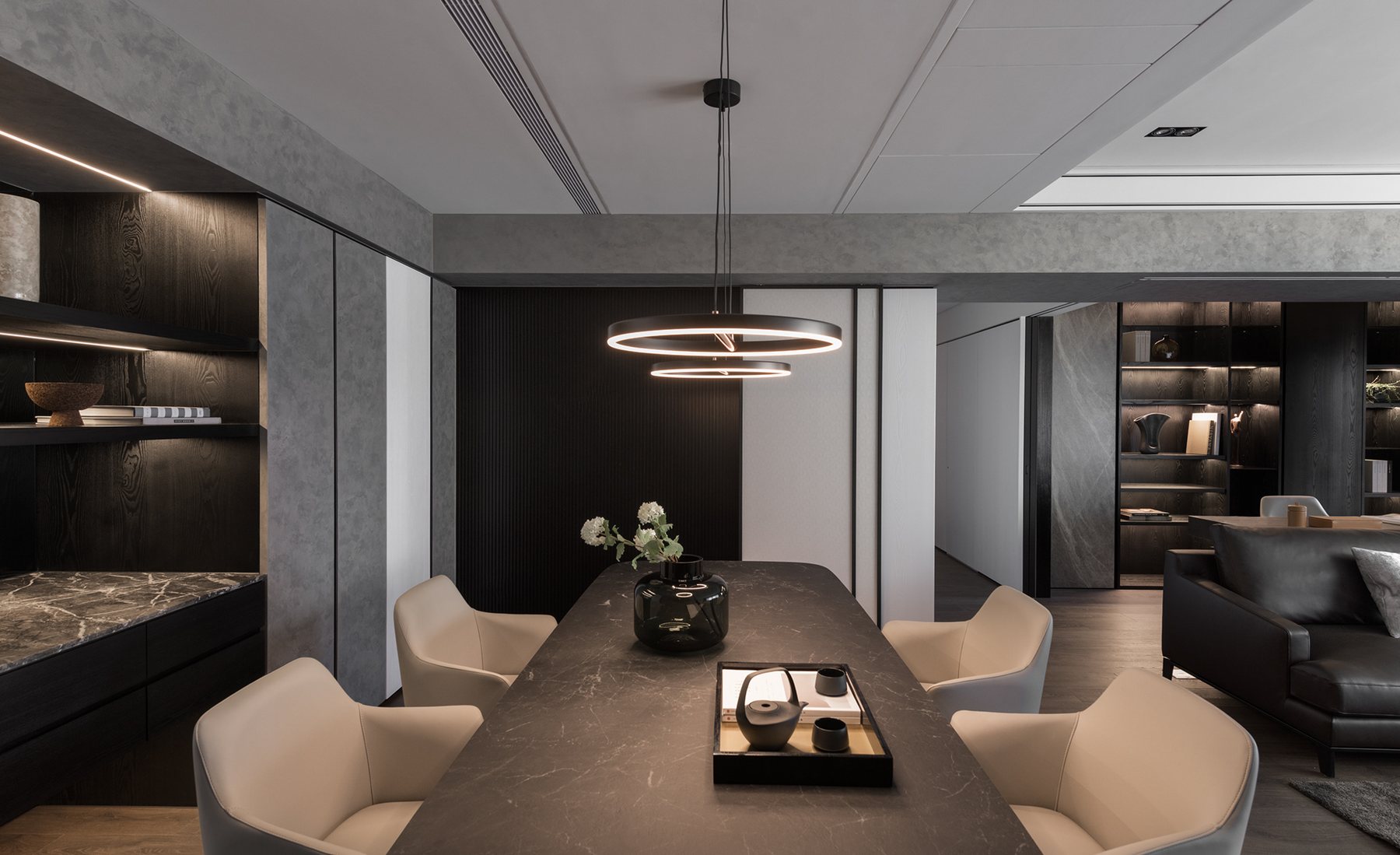Walnut Gallery Apartment – Warm Luxury – 15