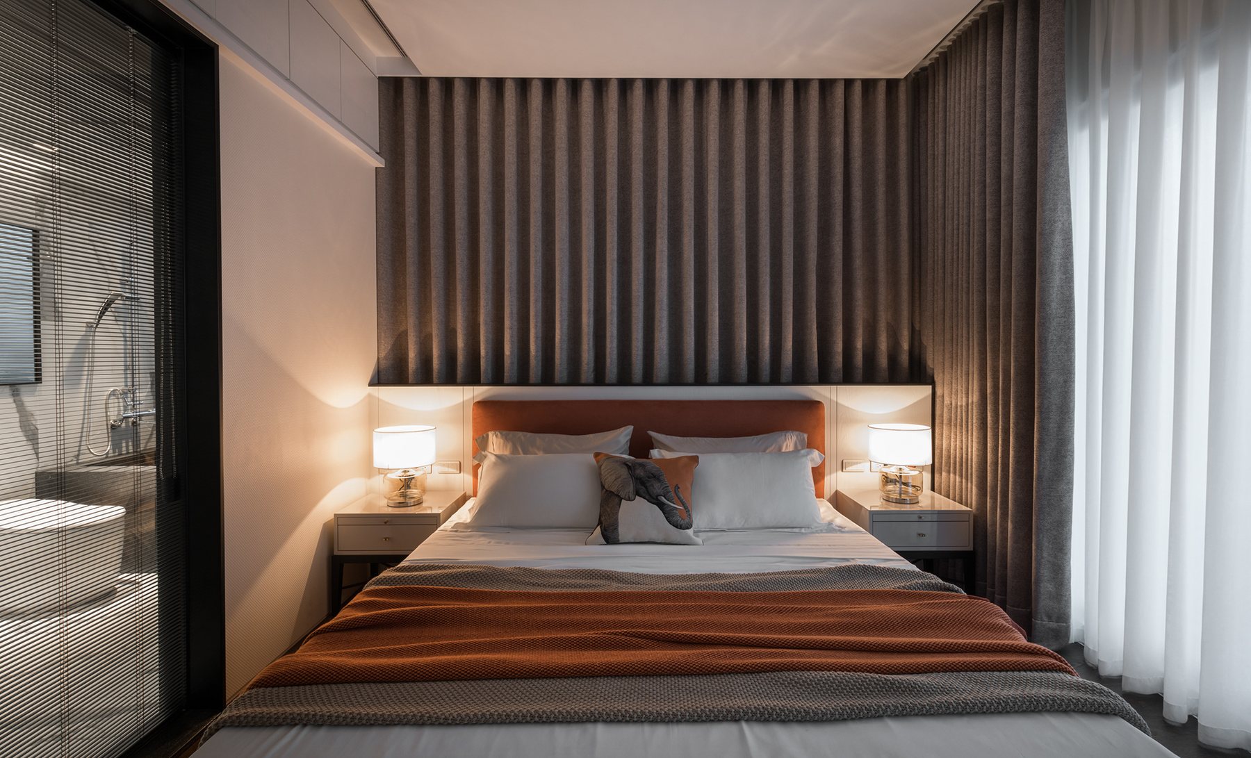 Slate Horizon Residence – Urban Contemporary – 02