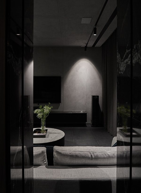 Amber Quiet Apartment – Warm Minimal – 23
