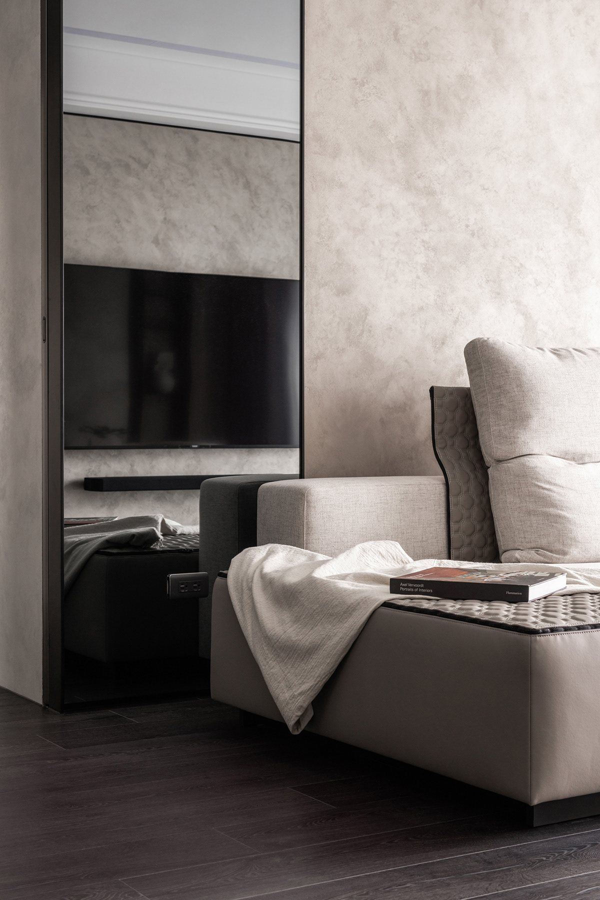 Linen House – Soft Contemporary – 11