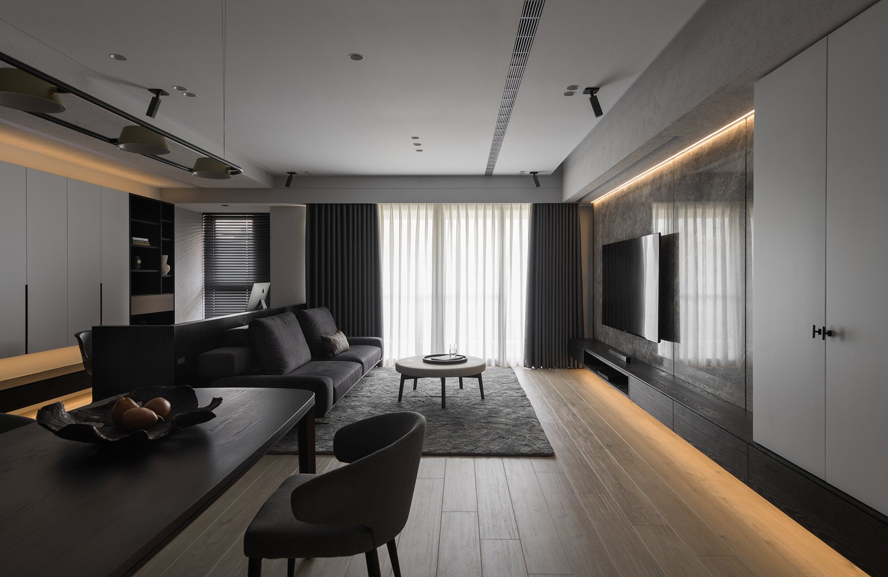 Carbon Studio Residence – Masculine Minimal – 02