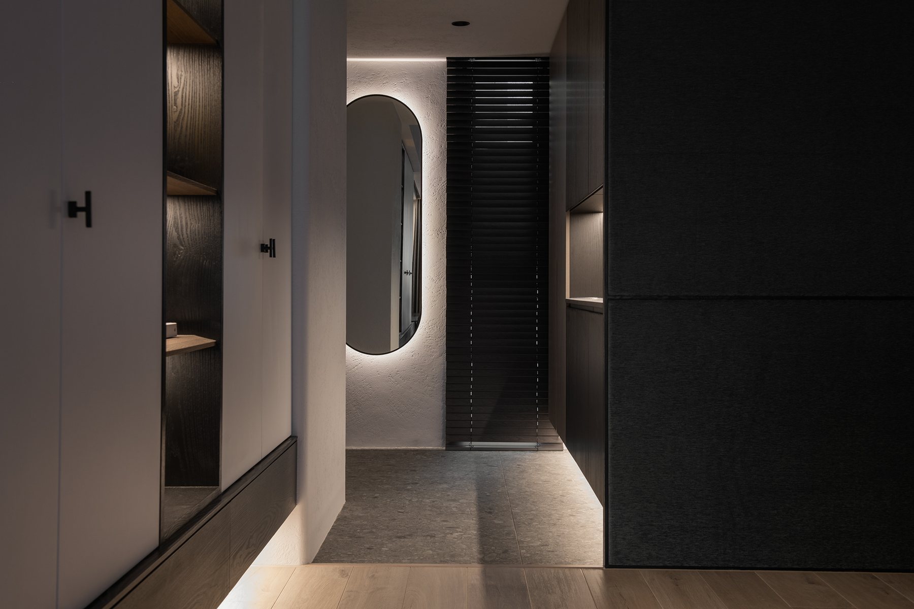 Carbon Studio Residence – Masculine Minimal – 17