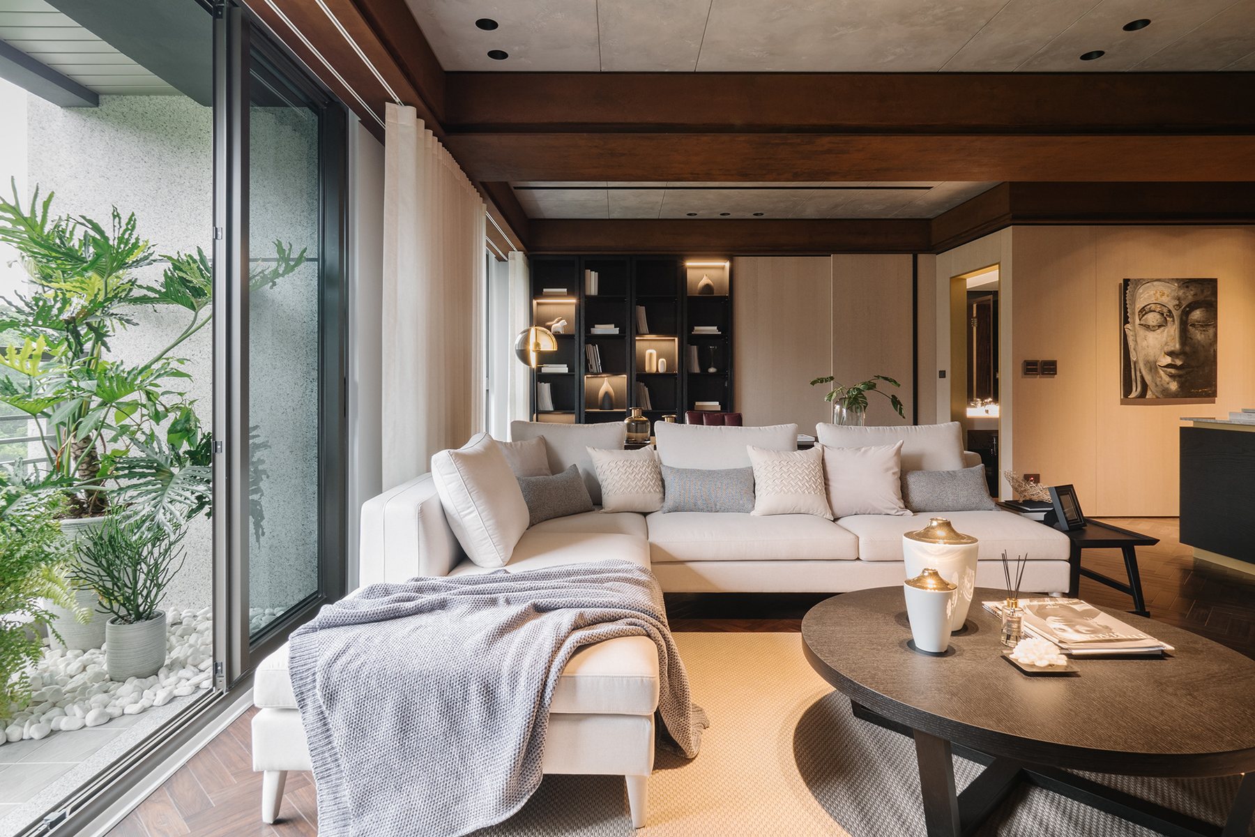 Terracotta Garden Apartment – Modern Tropical – 10