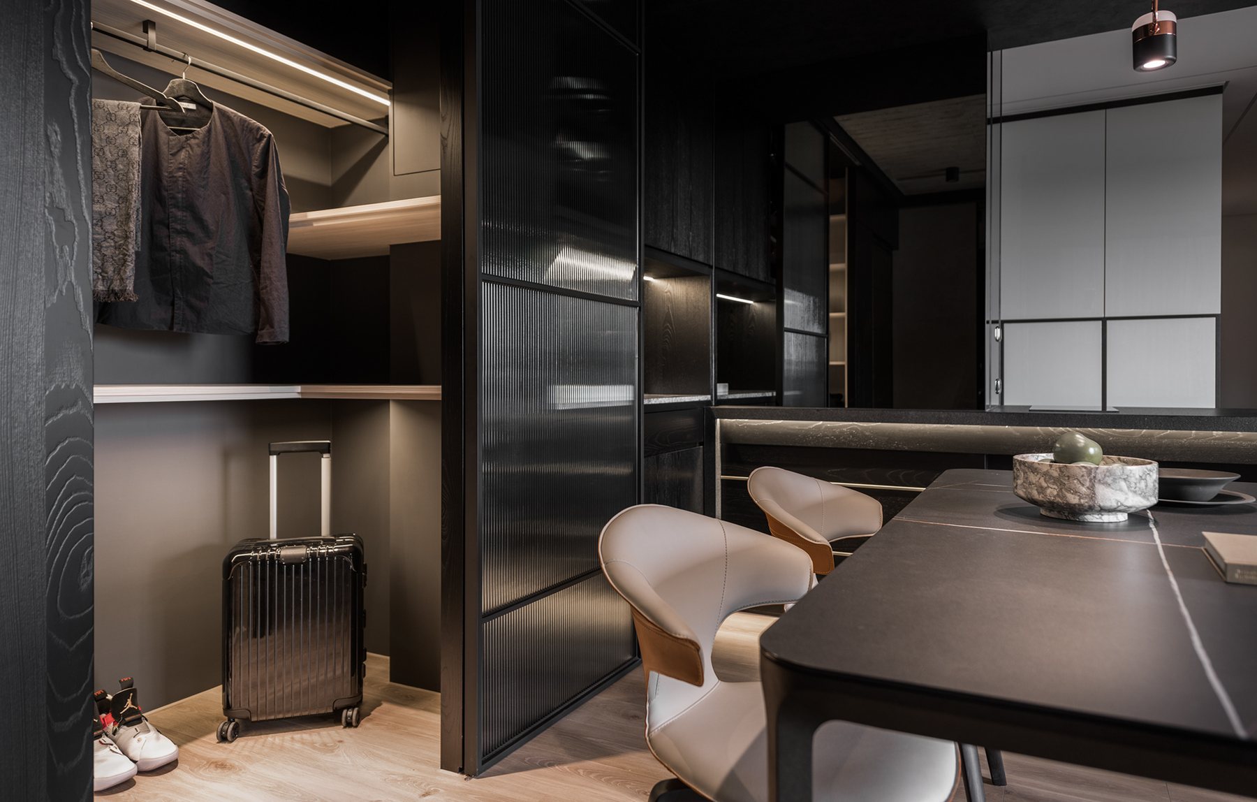 Noir Atelier Residence – Contemporary Luxury – 05