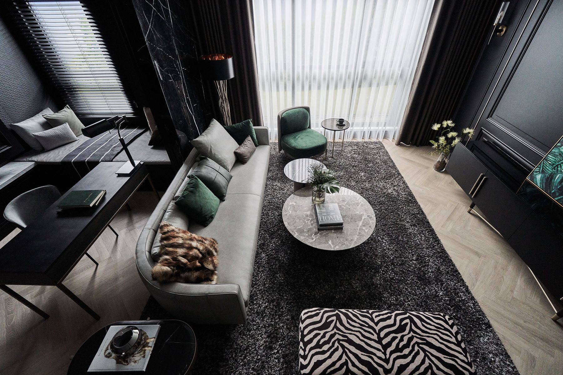 Midnight Lounge Apartment – Dark Luxury – 19