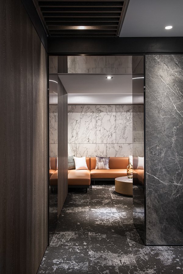 Stone & Oak Residence – Modern Organic – 10