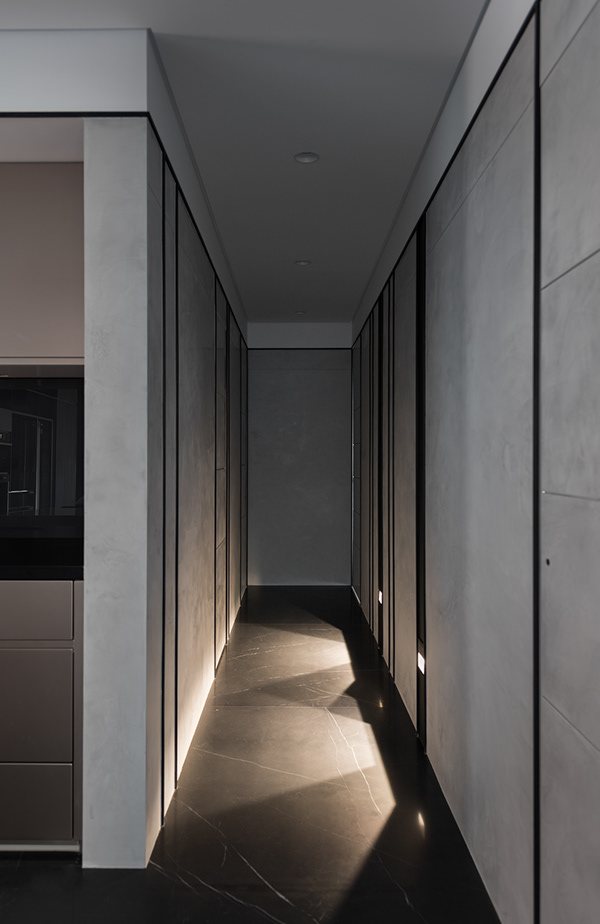Monolith Residence – Urban Luxury – 14