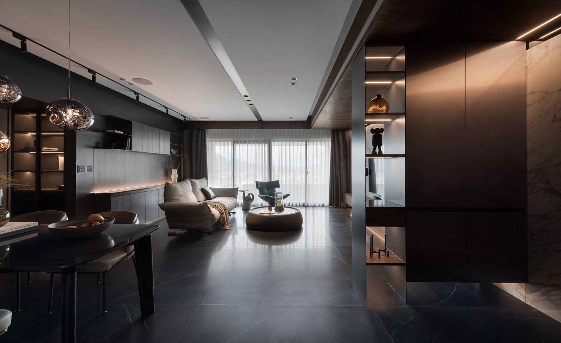 Monolith Residence – Urban Luxury – 15