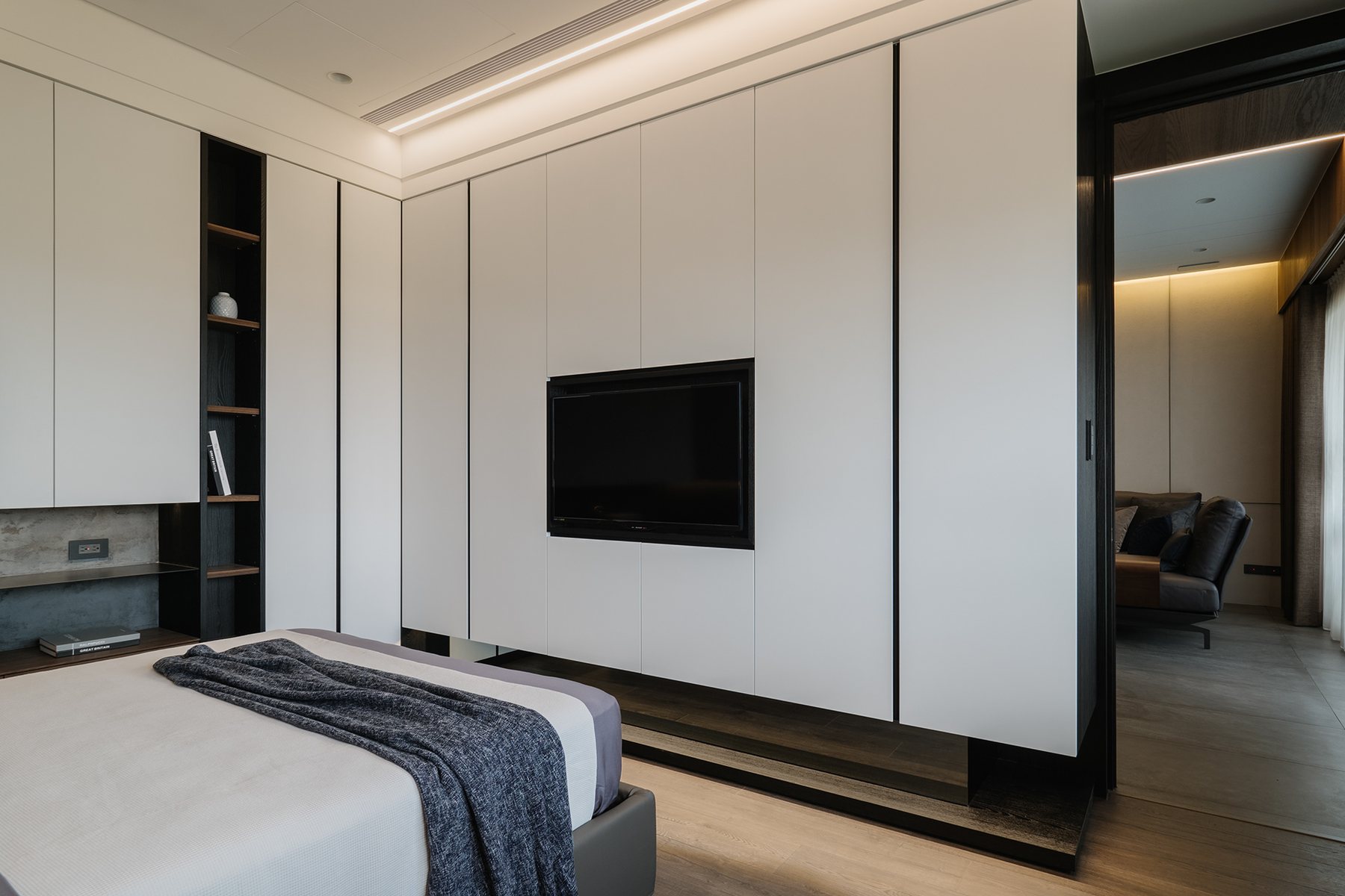Sienna Residence – Warm Modern – 10