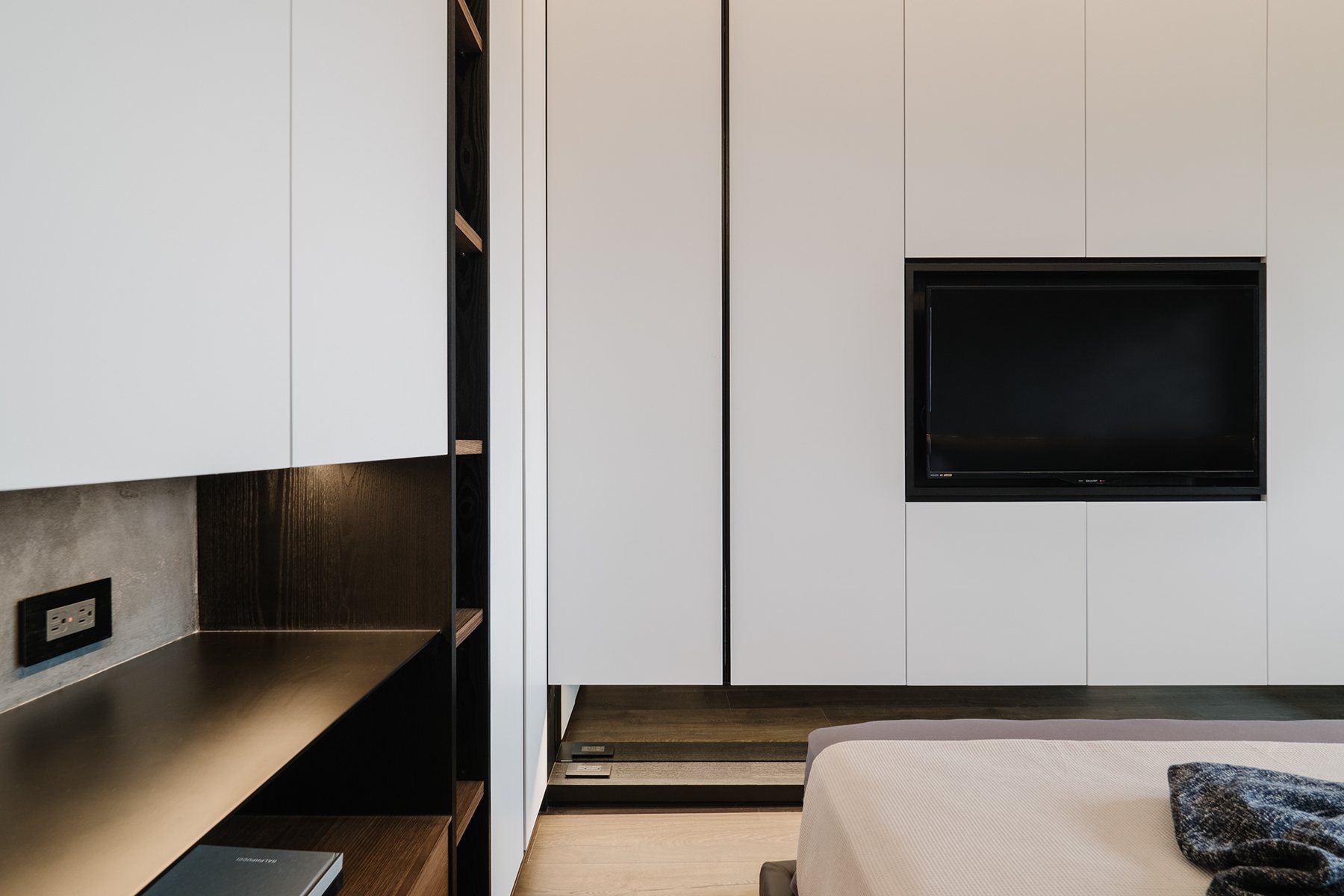 Sienna Residence – Warm Modern – 24